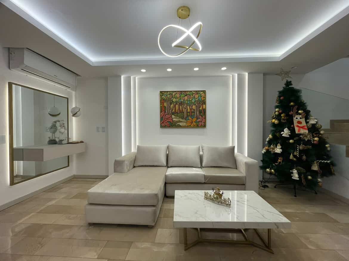 Sala remodelada lista para habitar